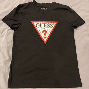 NEW GUESS Women's Classic Fit Organic Cotton Logo T-Shirt